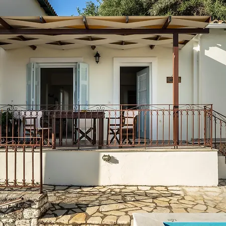 Afroksilia Yakinthos Apartment *