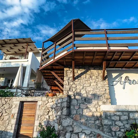 Afroksilia Yakinthos Apartamento Katouna