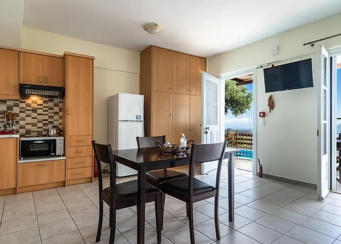 Afroksilia Yakinthos Lefkáda